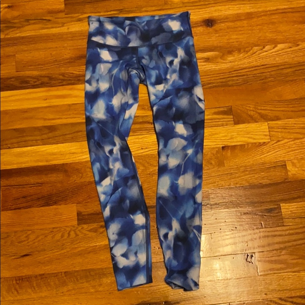 NWOT never worn Lulu lemon leggings